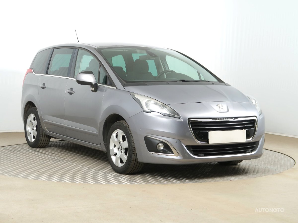 Peugeot 5008, 2015 - celkový pohled