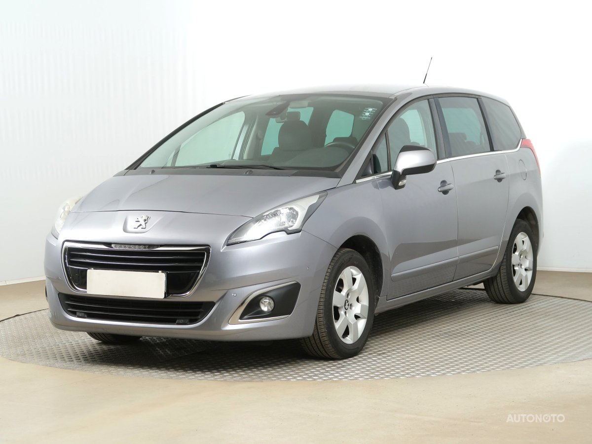 Peugeot 5008, 2015 - pohled č. 3