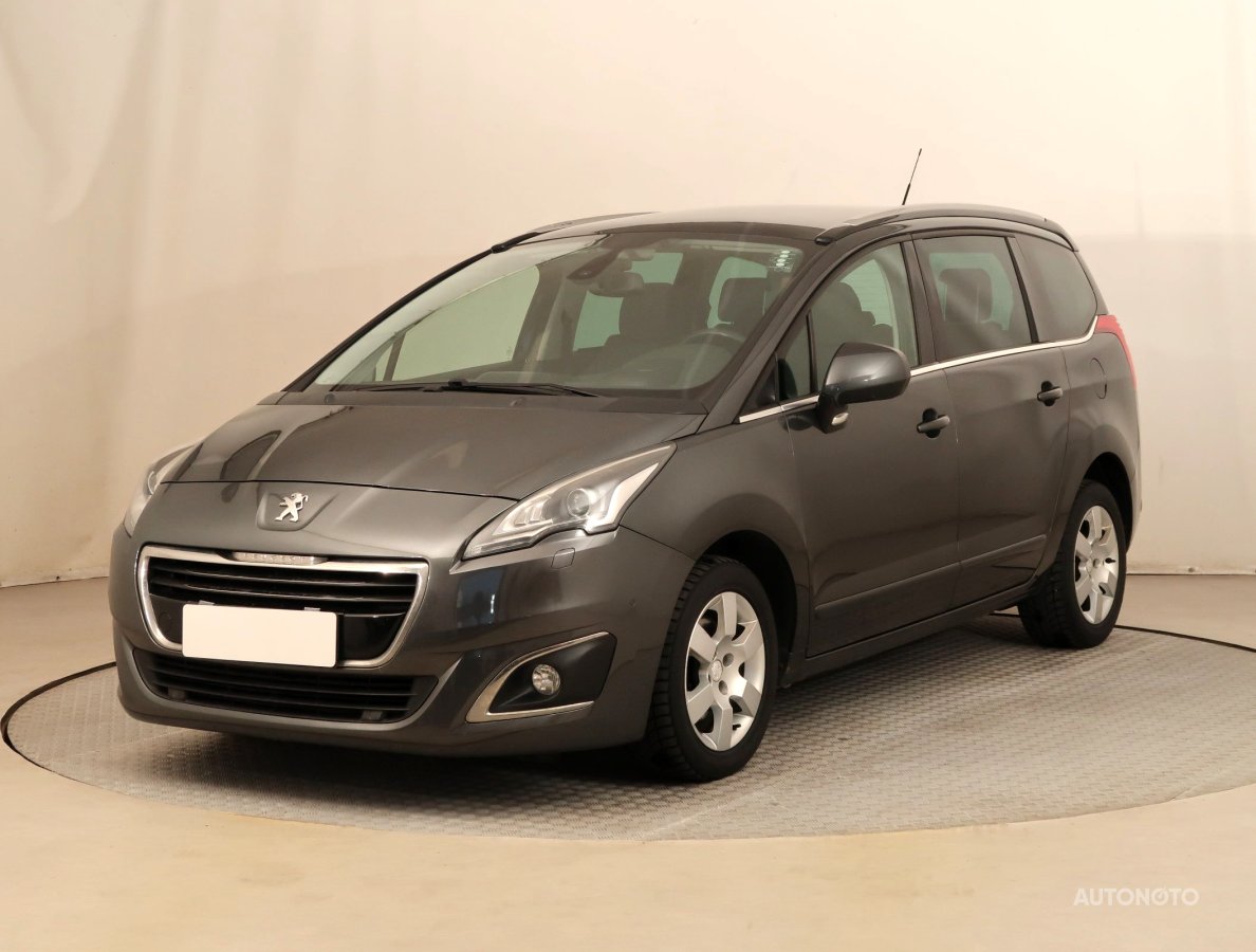 Peugeot 5008, 2016 - pohled č. 3