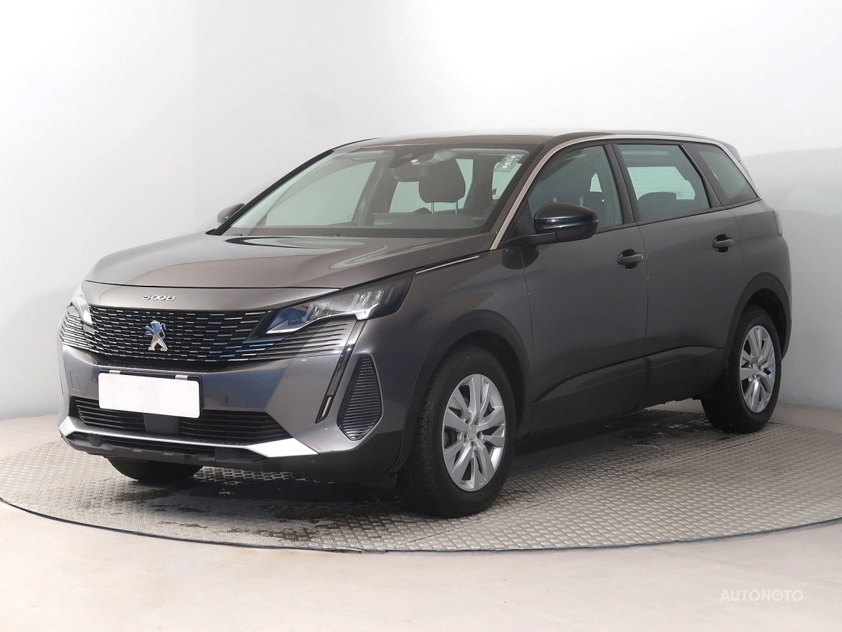 Peugeot 5008, 2021 - pohled č. 3