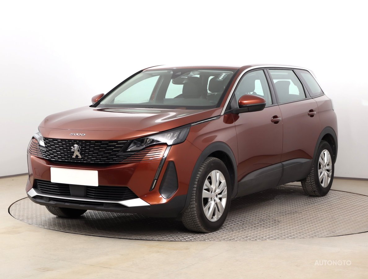 Peugeot 5008, 2021 - pohled č. 3