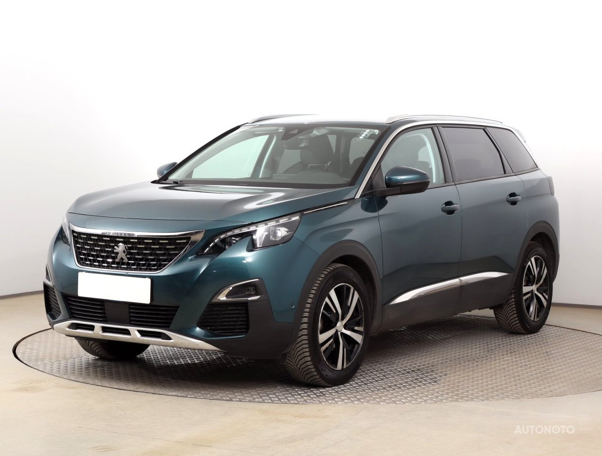 Peugeot 5008, 2020 - pohled č. 3