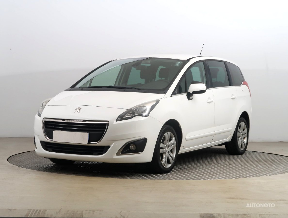 Peugeot 5008, 2016 - pohled č. 3