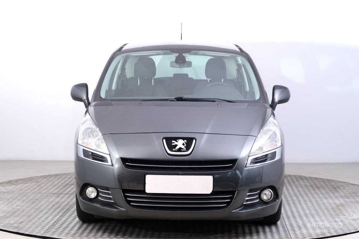 Peugeot 5008, 2013 - pohled č. 2