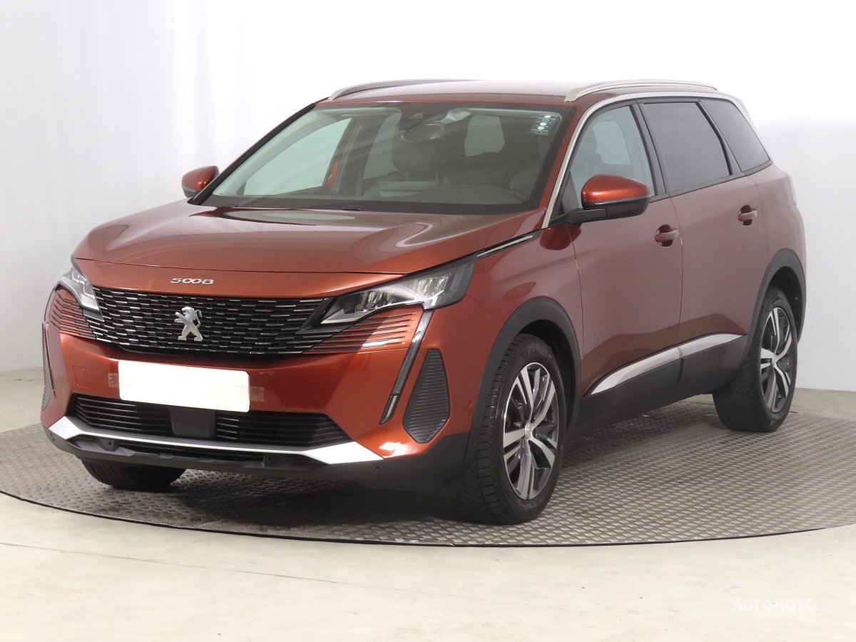 Peugeot 5008, 2021 - pohled č. 3