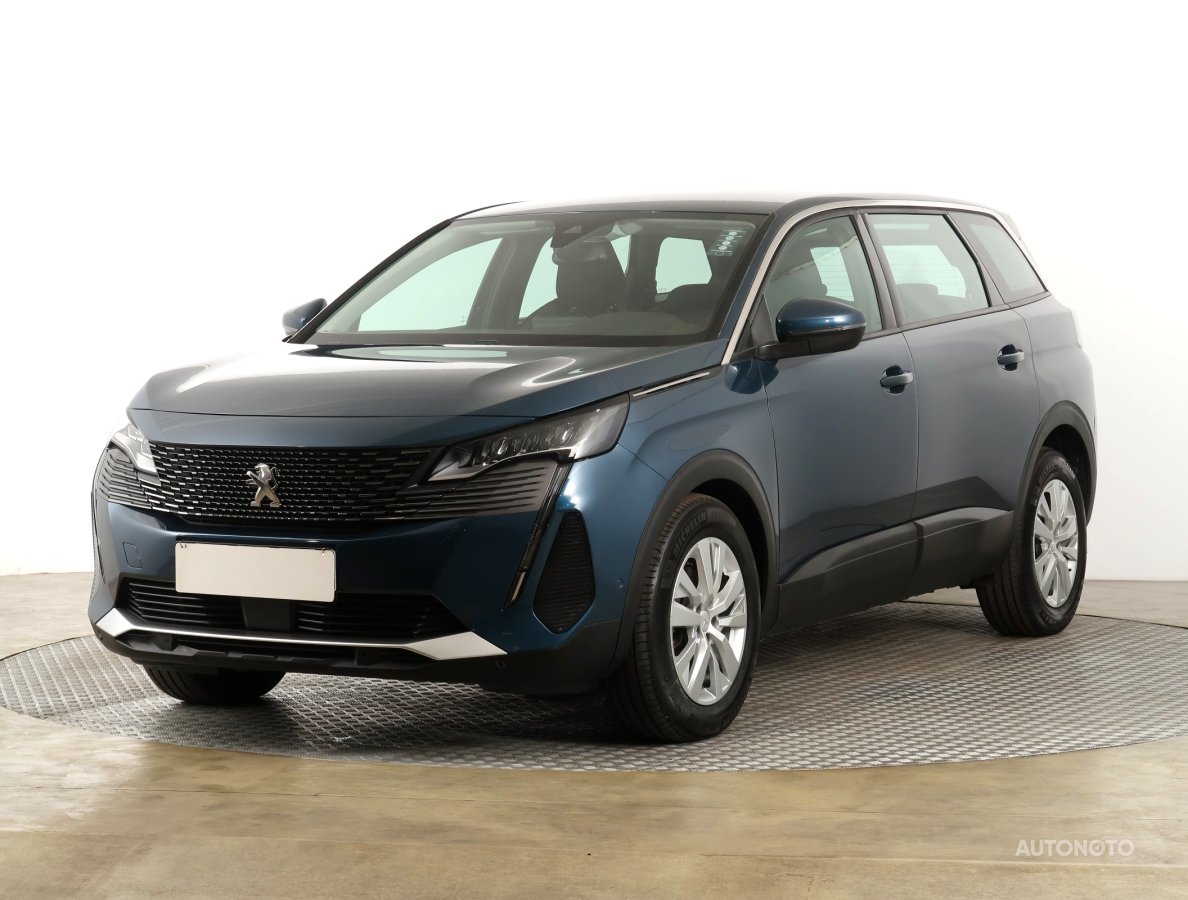 Peugeot 5008, 2021 - pohled č. 3