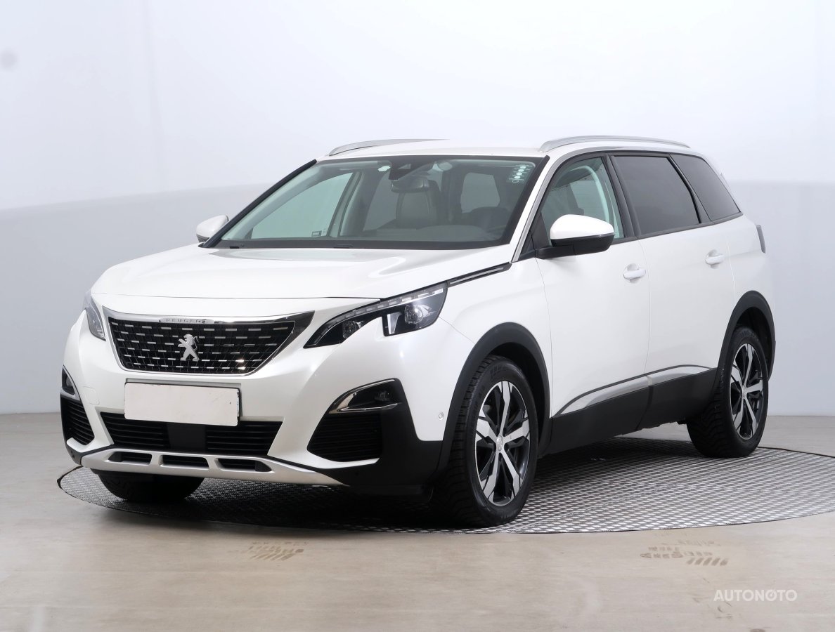 Peugeot 5008, 2017 - pohled č. 3