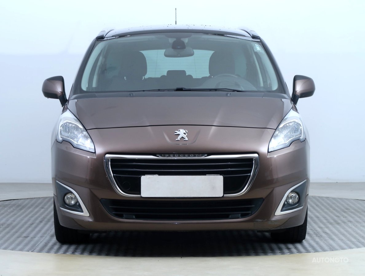 Peugeot 5008, 2015 - pohled č. 2