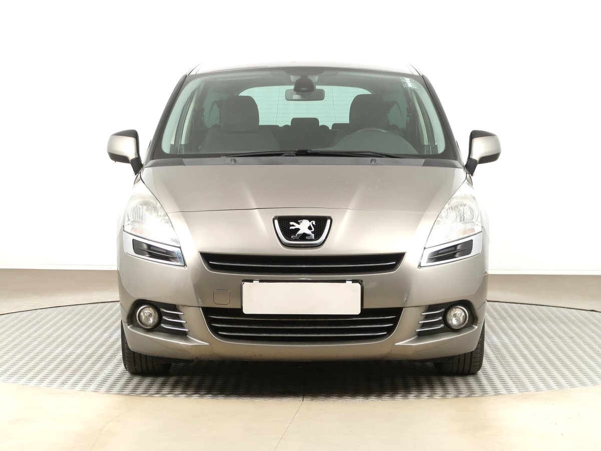 Peugeot 5008, 2012 - pohled č. 2