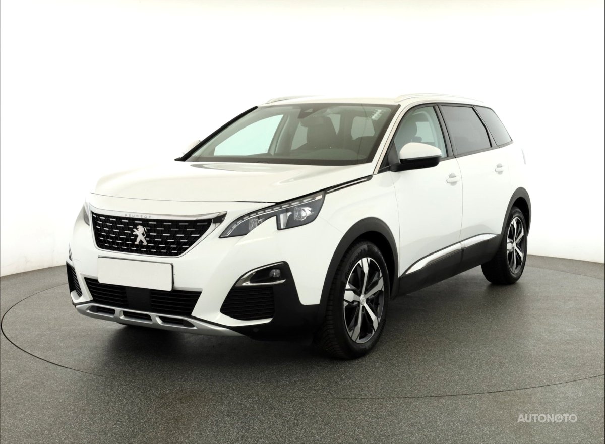 Peugeot 5008, 2019 - pohled č. 3