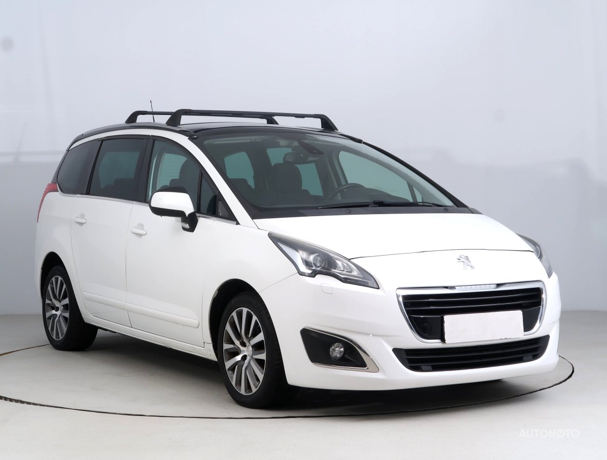 Peugeot 5008, 2014 - celkový pohled