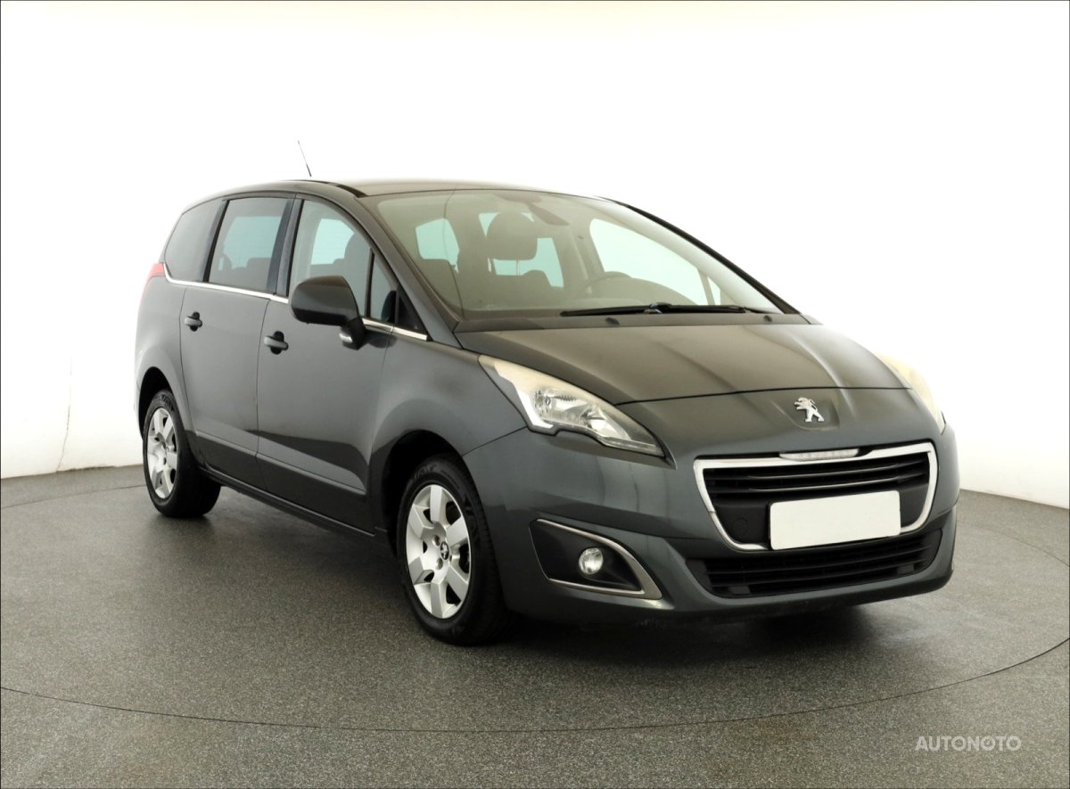 Peugeot 5008, 2015 - celkový pohled