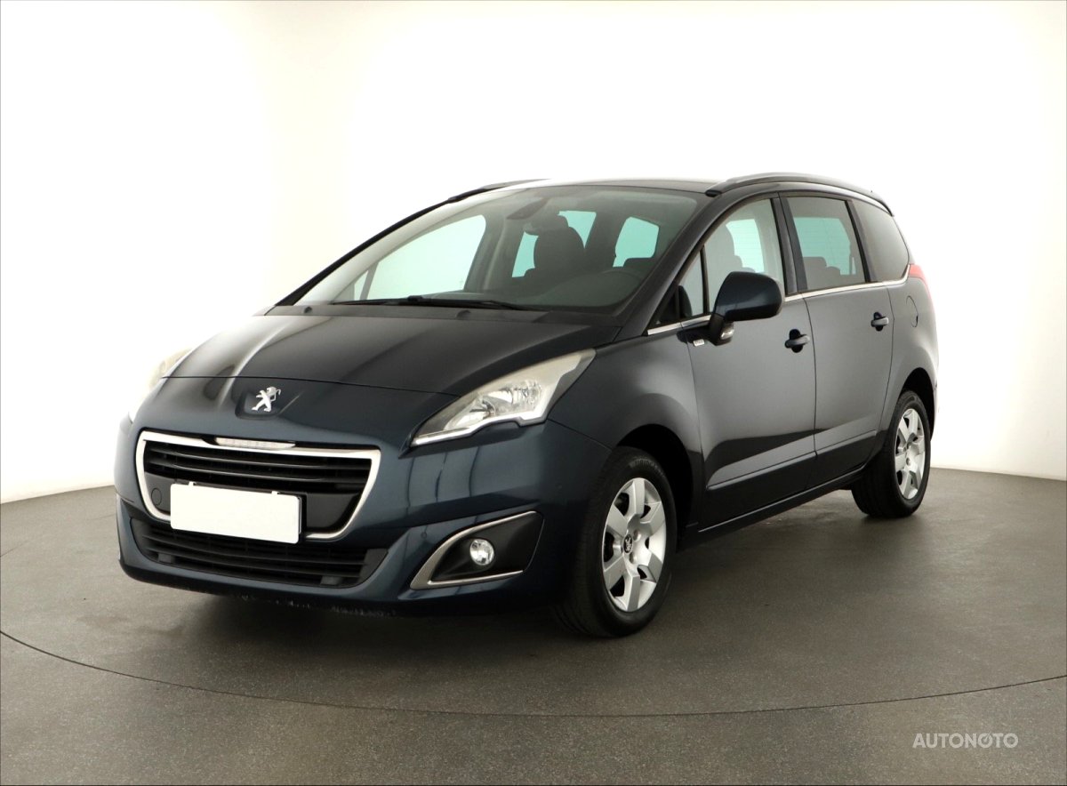 Peugeot 5008, 2016 - pohled č. 3