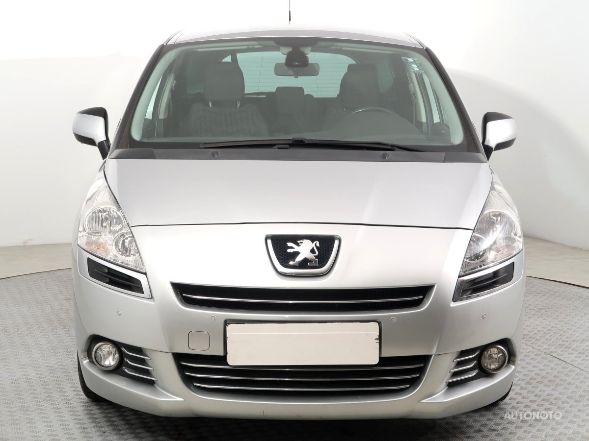 Peugeot 5008, 2012 - pohled č. 2