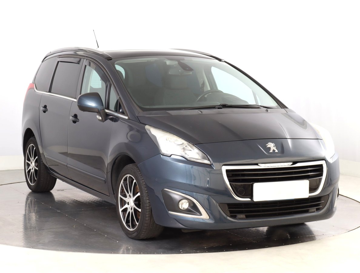 Peugeot 5008, 2014 - celkový pohled