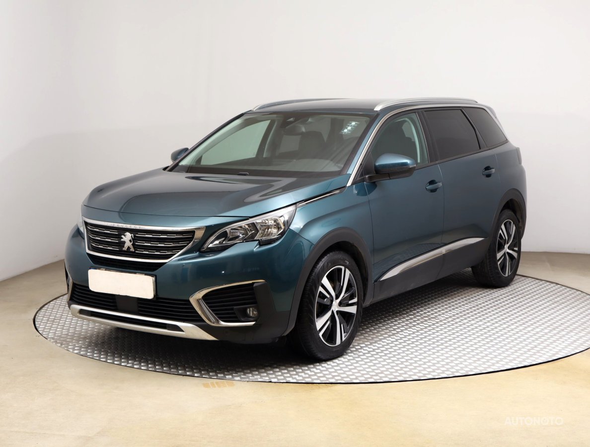 Peugeot 5008, 2019 - pohled č. 3