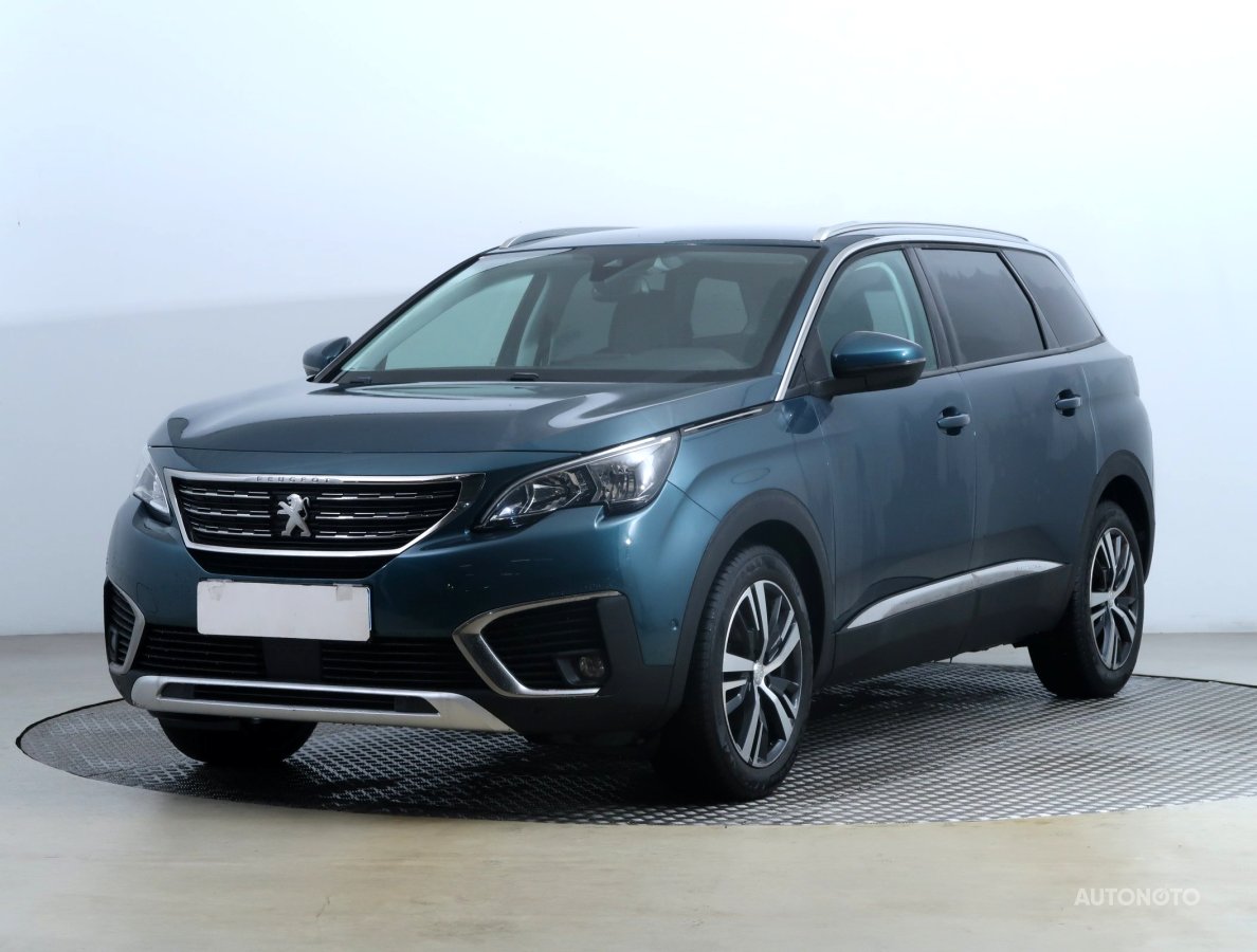 Peugeot 5008, 2017 - pohled č. 3