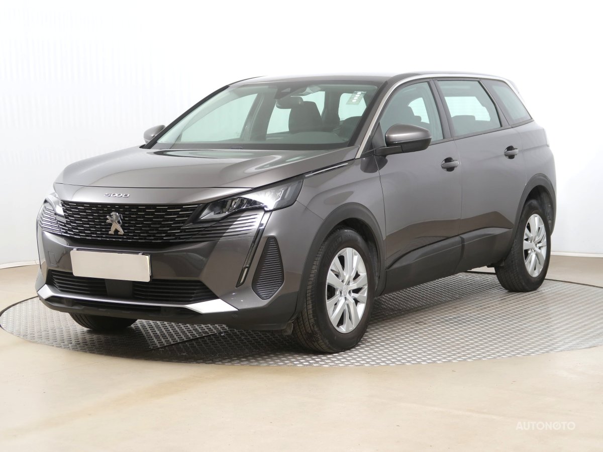 Peugeot 5008, 2021 - pohled č. 3