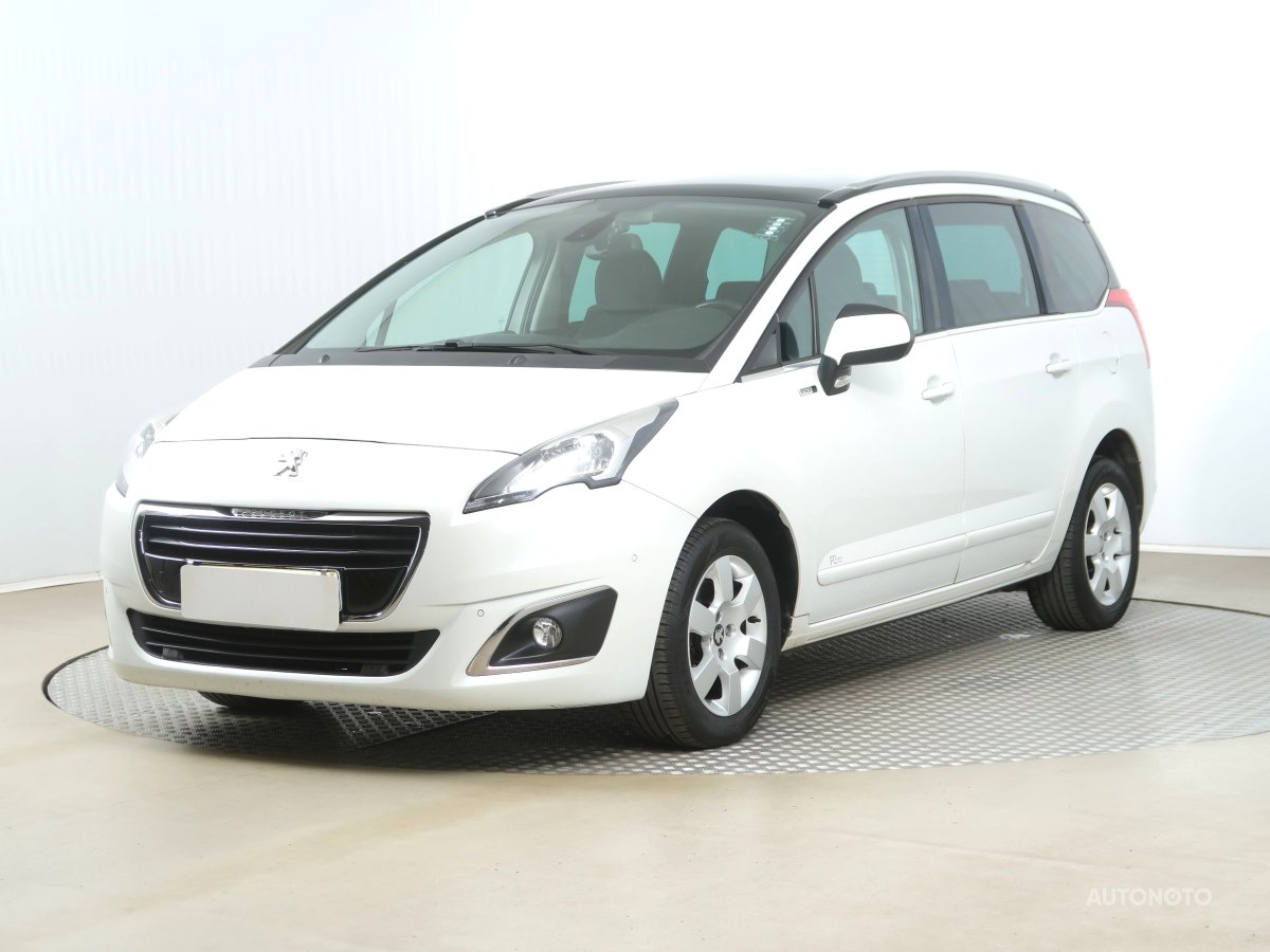 Peugeot 5008, 2016 - pohled č. 3