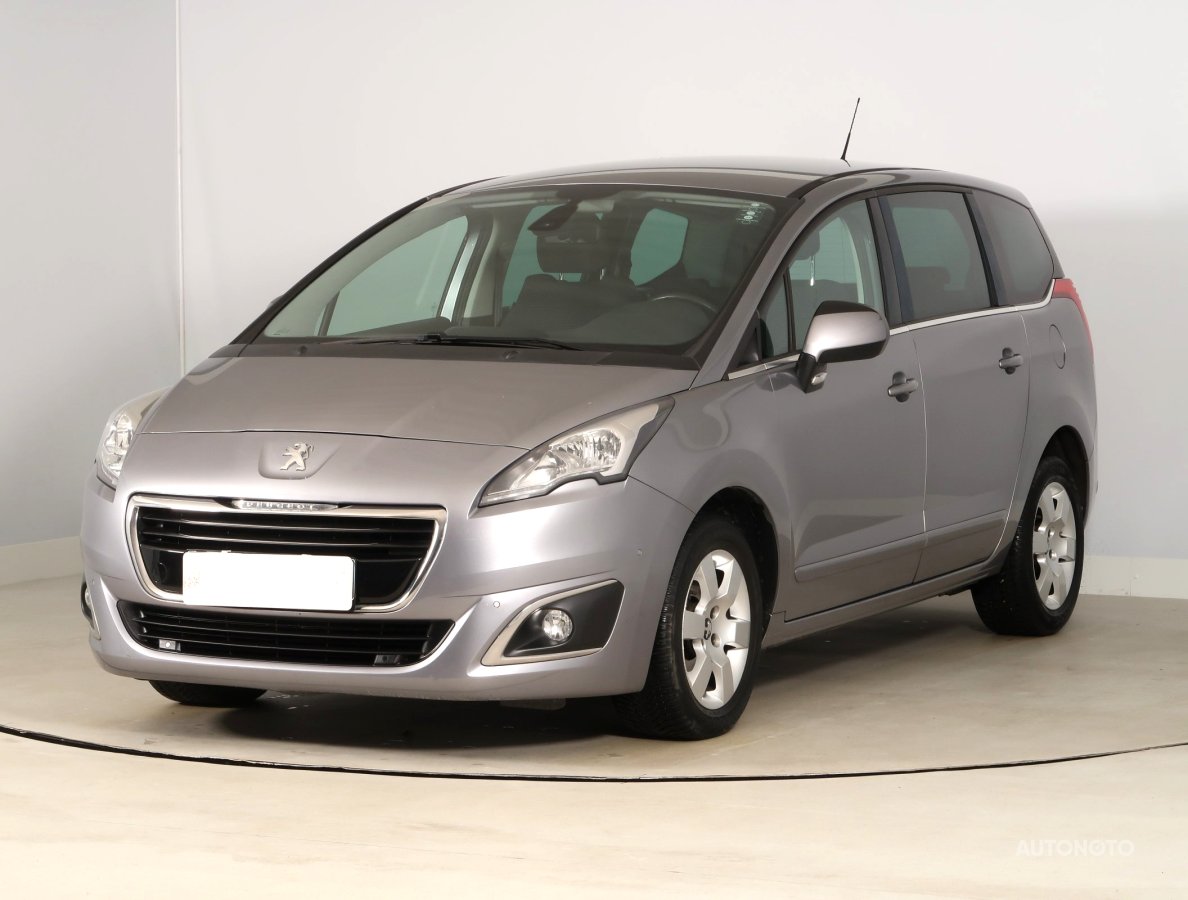 Peugeot 5008, 2016 - pohled č. 3