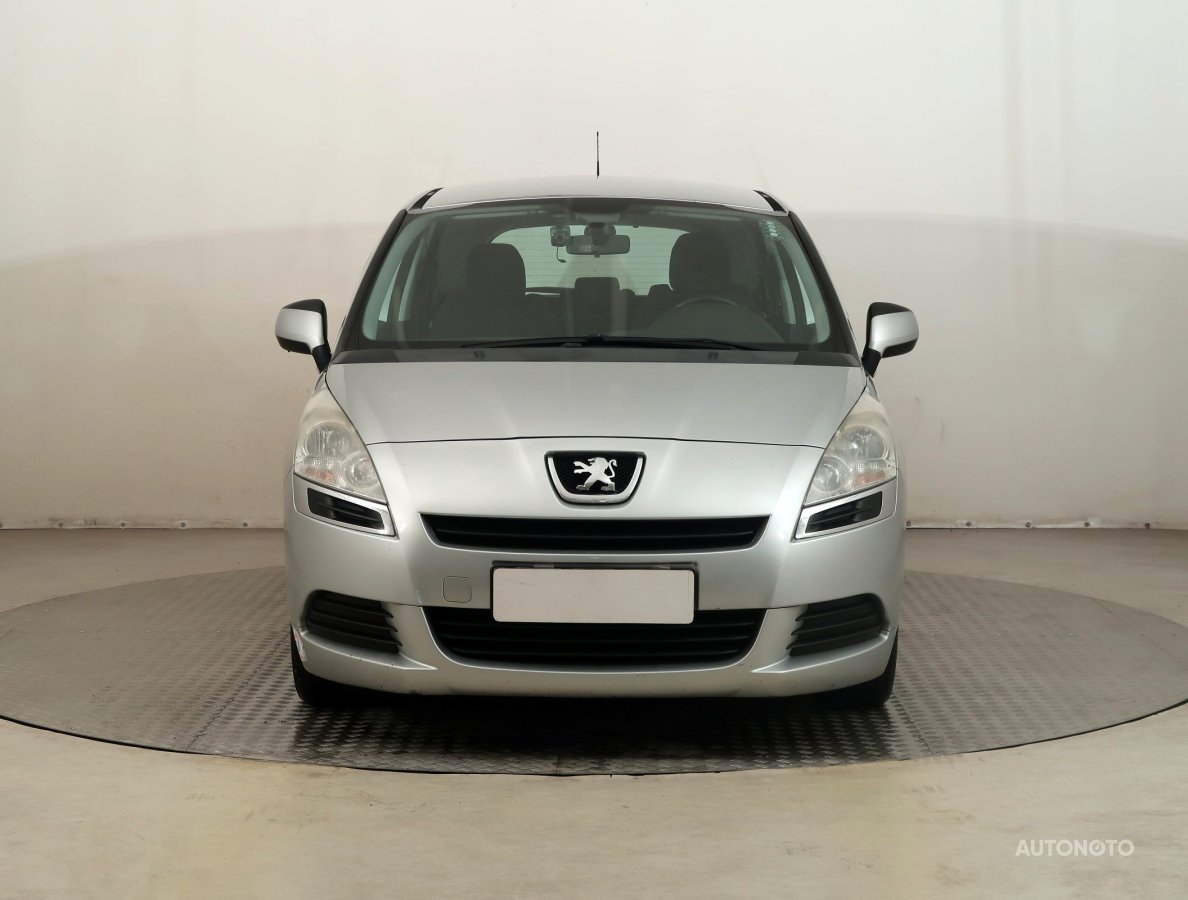 Peugeot 5008, 2012 - pohled č. 2