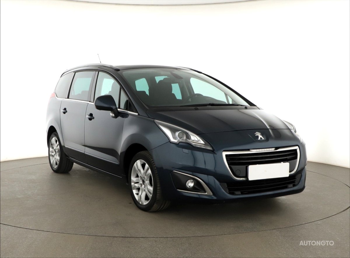 Peugeot 5008, 2015 - celkový pohled