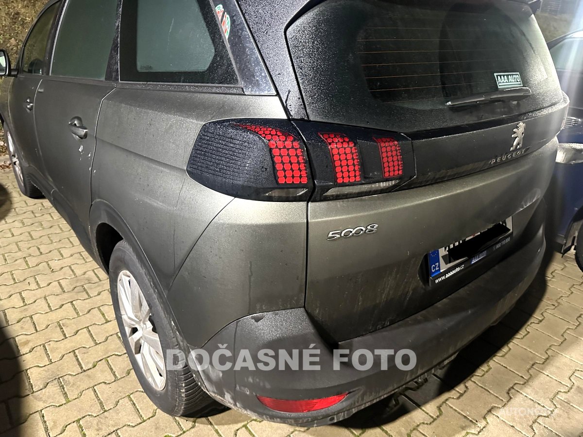 Peugeot 5008, 2017 - pohled č. 2