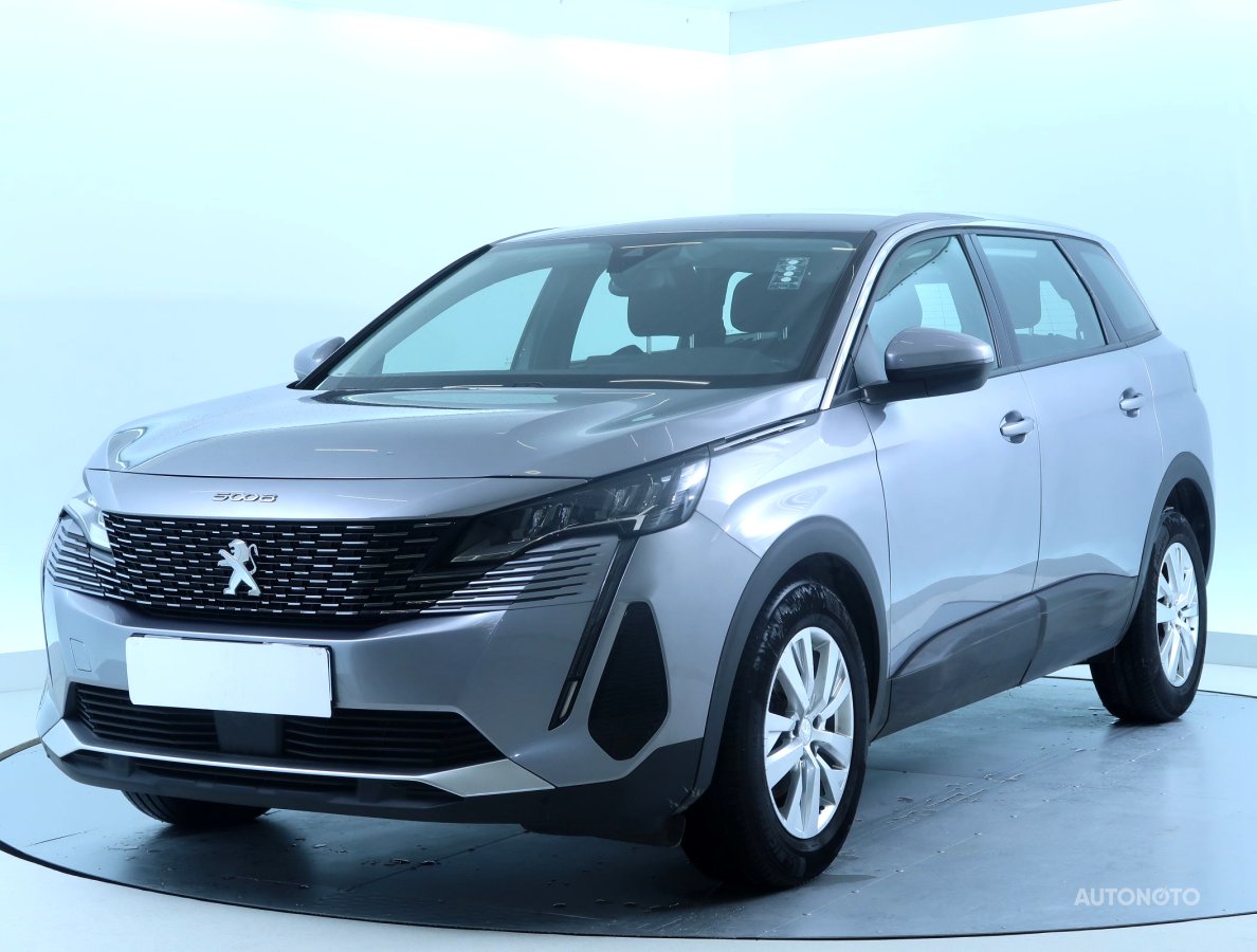 Peugeot 5008, 2021 - pohled č. 3