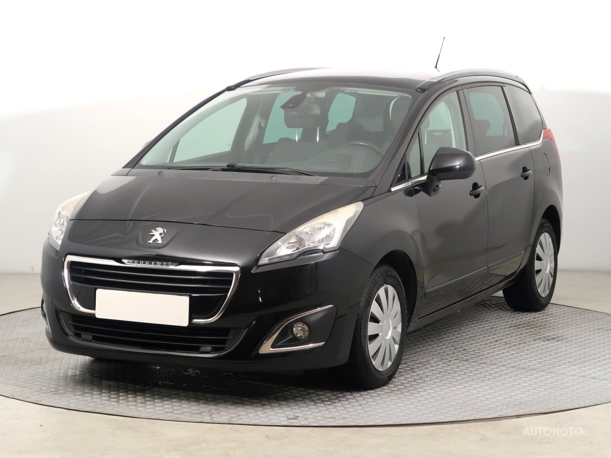 Peugeot 5008, 2015 - pohled č. 3