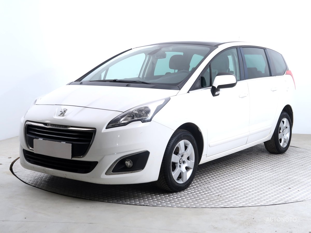 Peugeot 5008, 2014 - pohled č. 3