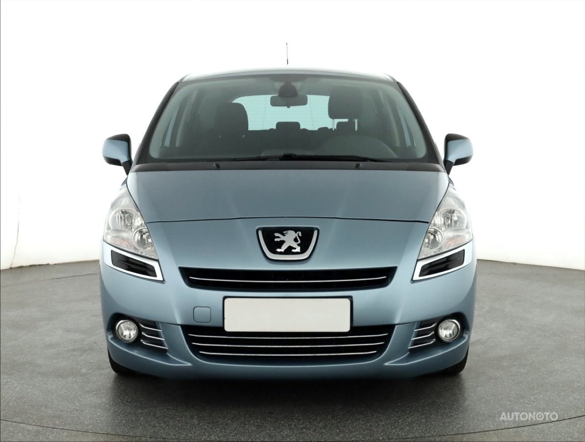 Peugeot 5008, 2012 - pohled č. 2