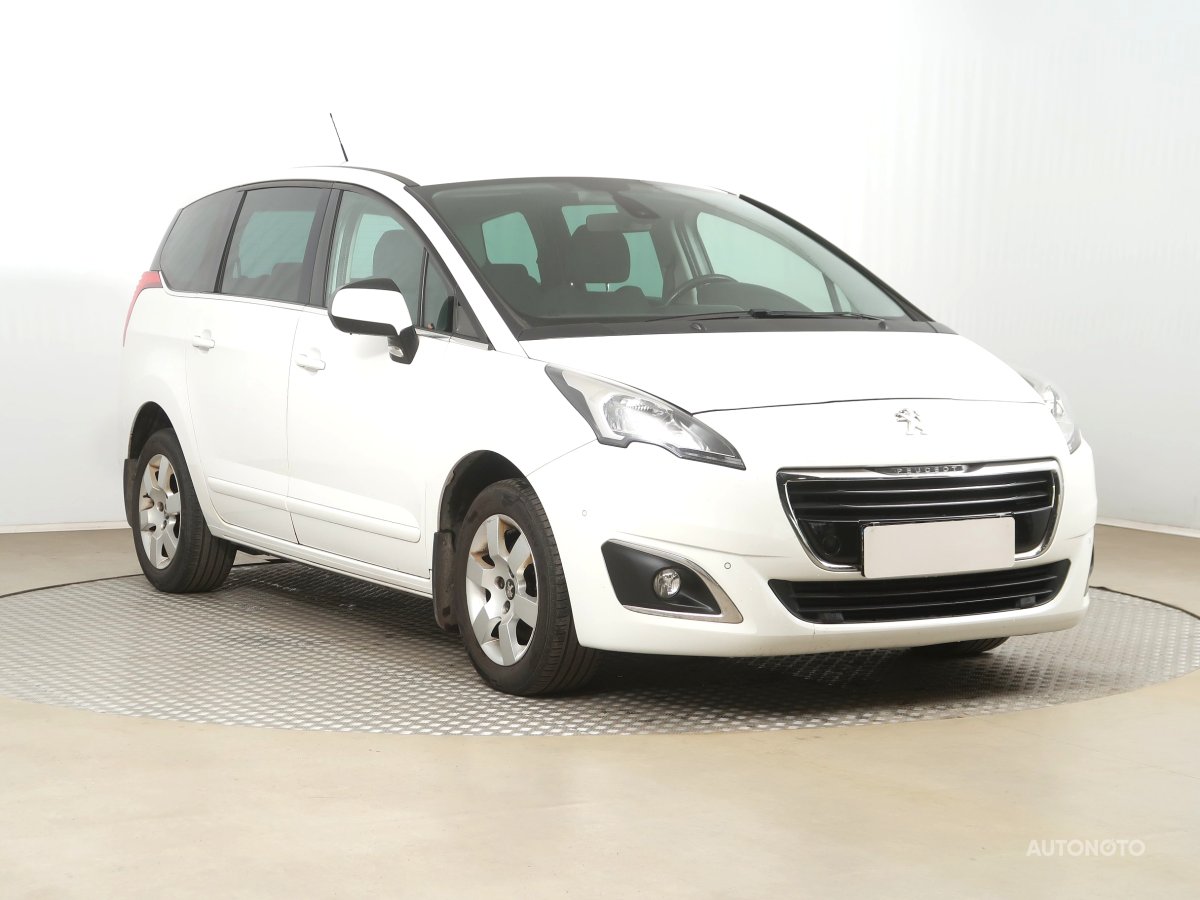 Peugeot 5008, 2015 - celkový pohled