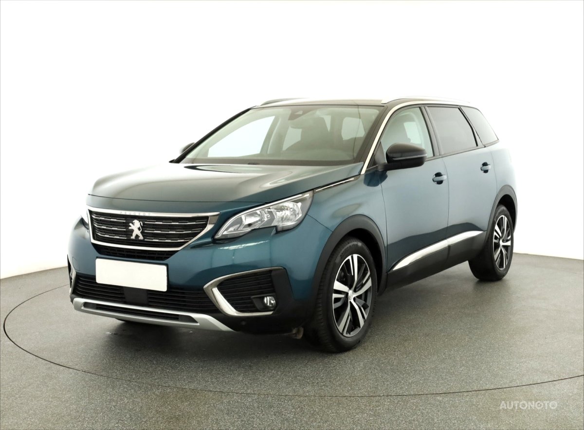 Peugeot 5008, 2018 - pohled č. 3