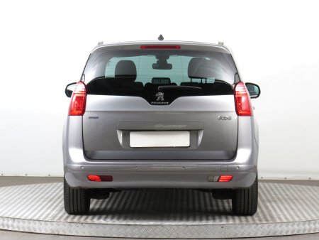 Peugeot 5008, 2016 - pohled č. 6