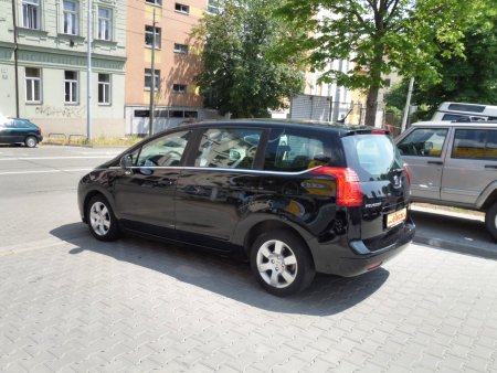 Peugeot 5008, 2010 - pohled č. 2