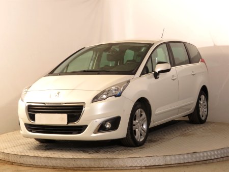 Peugeot 5008, 2015 - pohled č. 3