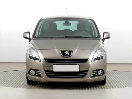 Peugeot 5008, 2012 - pohled č. 2