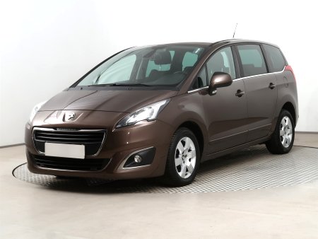Peugeot 5008, 2014 - pohled č. 3
