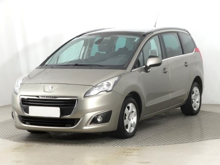 Peugeot 5008, 2014 - pohled č. 3