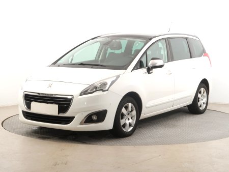 Peugeot 5008, 2016 - pohled č. 3