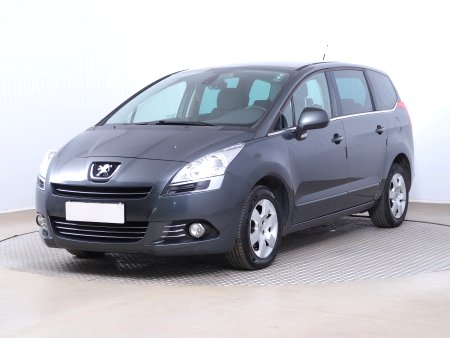 Peugeot 5008, 2013 - pohled č. 3
