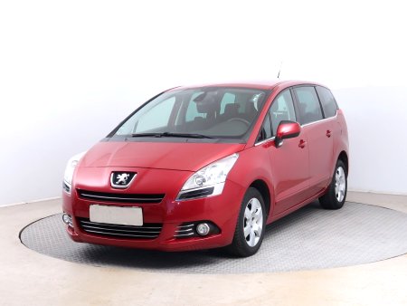 Peugeot 5008, 2013 - pohled č. 3