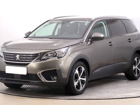 Peugeot 5008, 2019 - pohled č. 3