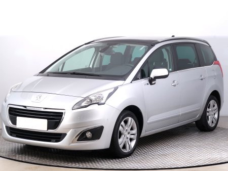 Peugeot 5008, 2016 - pohled č. 3