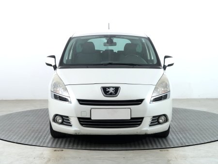 Peugeot 5008, 2011 - pohled č. 2