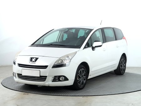 Peugeot 5008, 2011 - pohled č. 3