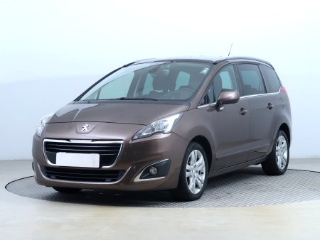 Peugeot 5008, 2015 - pohled č. 3