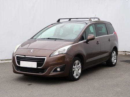 Peugeot 5008, 2015 - pohled č. 3