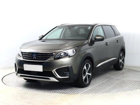 Peugeot 5008, 2018 - pohled č. 3