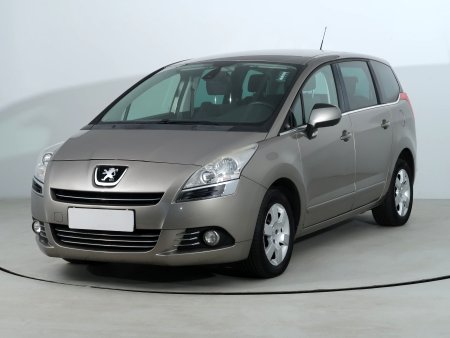 Peugeot 5008, 2013 - pohled č. 3
